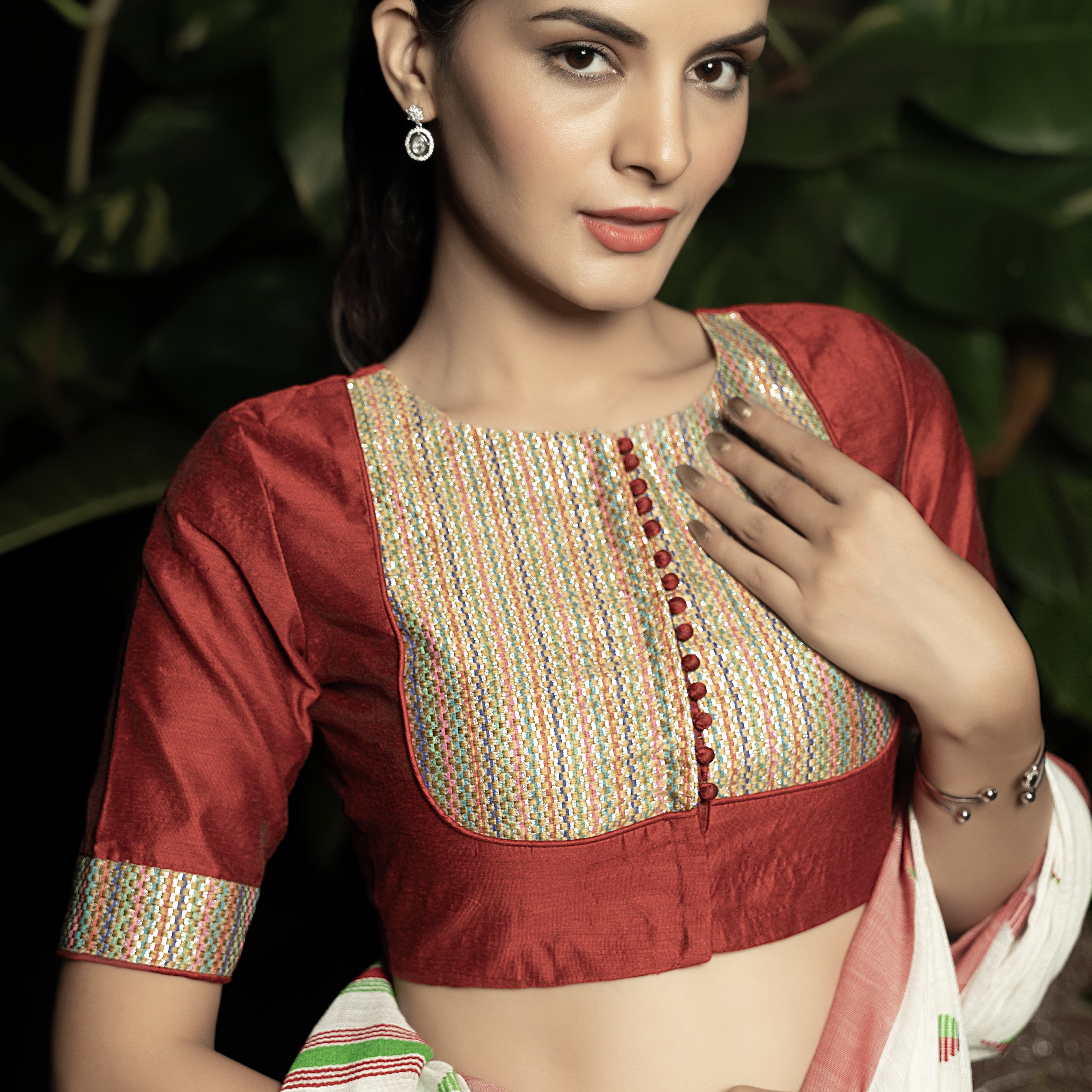 Tradition Reloded Blouse