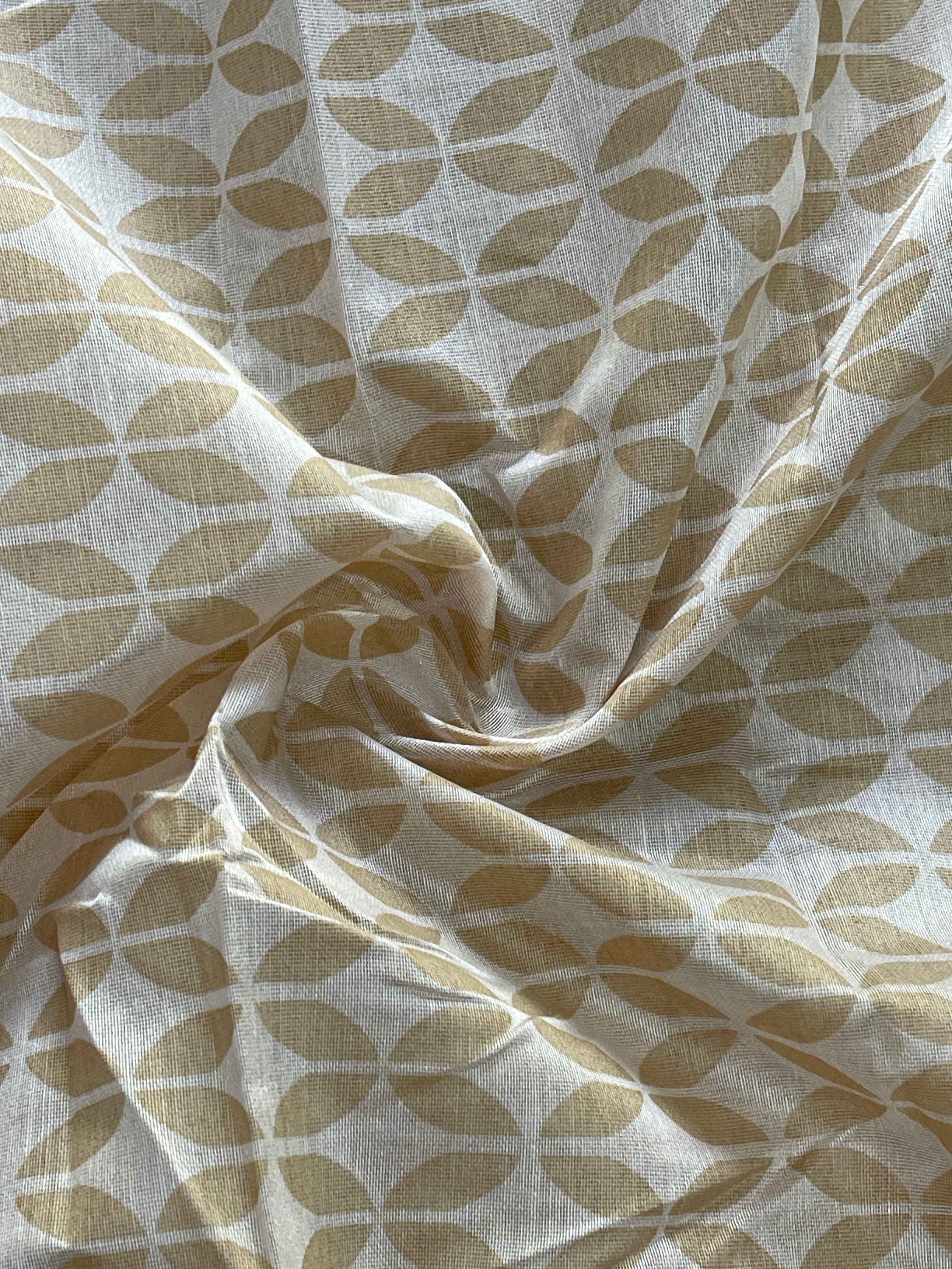 Chanderi Printed Fabric – Beige & Gold | Lightweight Ethnic Wear Fabric ₹895 per mtr